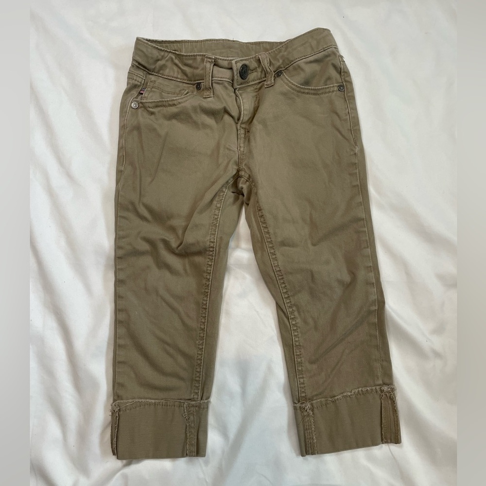 🐶🐶Girls V Gold size 8 khaki pants🐶🐶